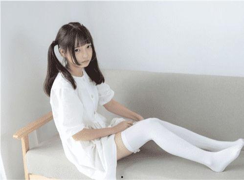 萝莉白丝袜无码 mp4,无码MP4带你领略青春风采