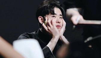 圈内八卦爆料张云雷,揭秘相声界“八卦风云”背后的故事